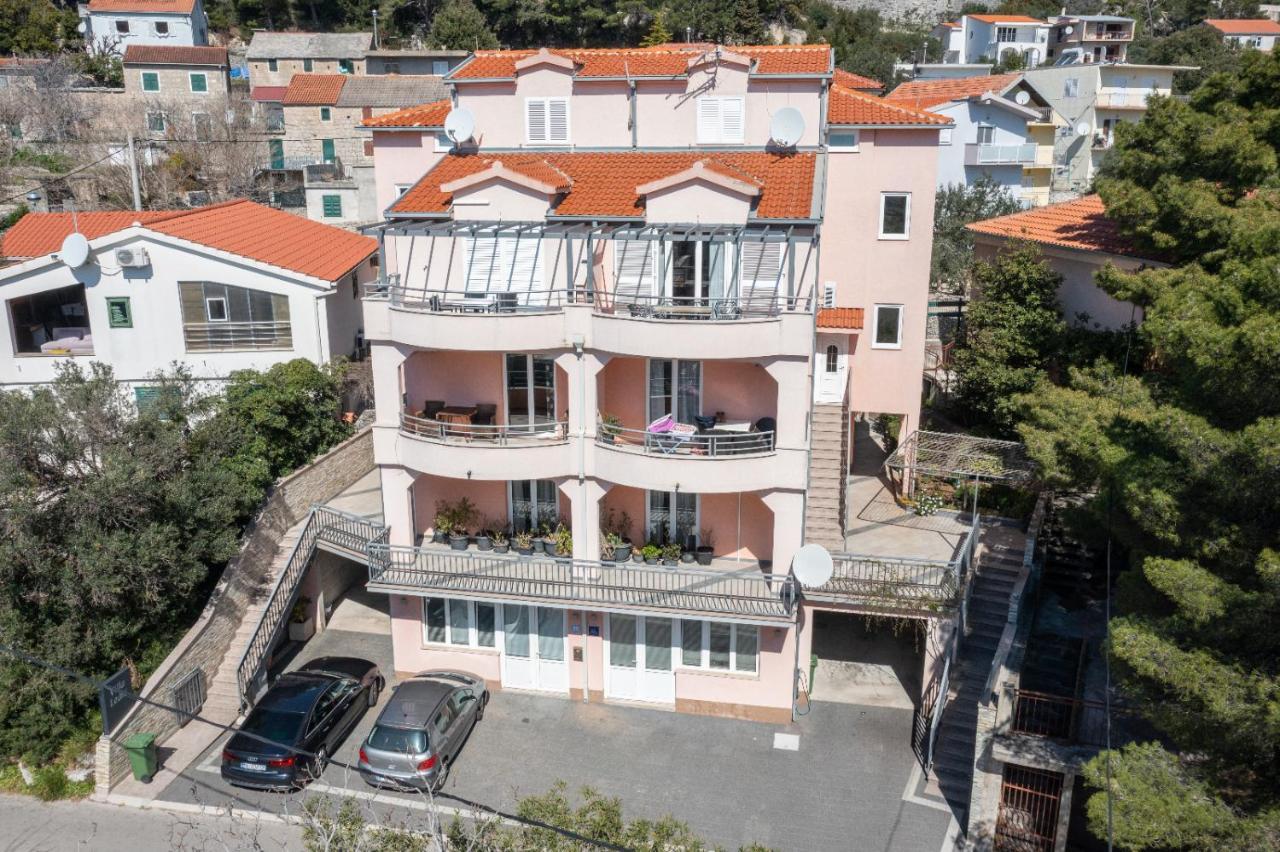 Apartments Luka Toni Krvavica Esterno foto