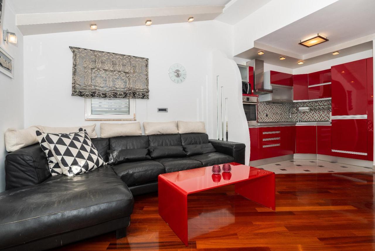 Apartments Luka Toni Krvavica Esterno foto