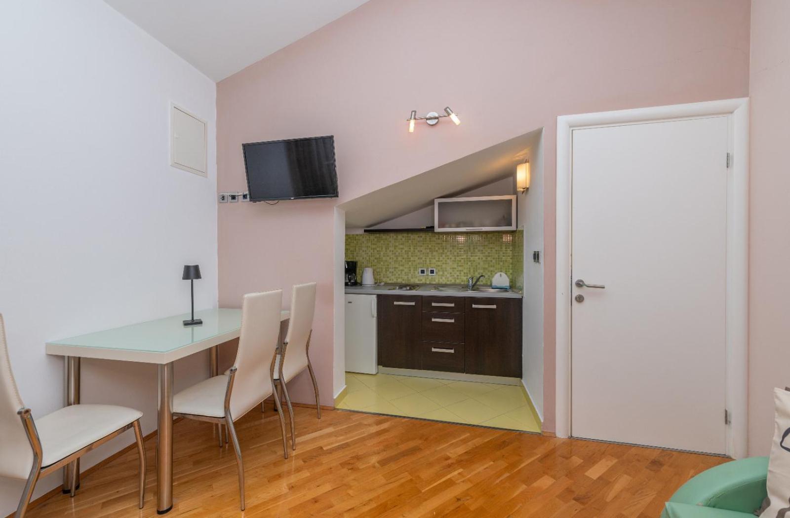 Apartments Luka Toni Krvavica Esterno foto