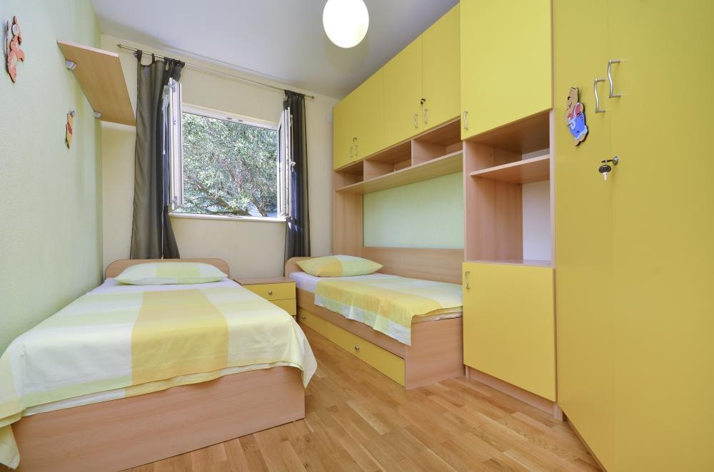 Apartments Luka Toni Krvavica Esterno foto